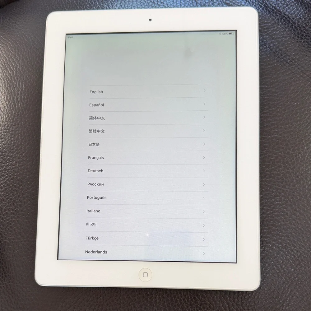 Apple iPad White Front-Facing Tablet with Touchscreen